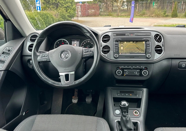 Volkswagen Tiguan cena 39900 przebieg: 172555, rok produkcji 2012 z Ostrołęka małe 106